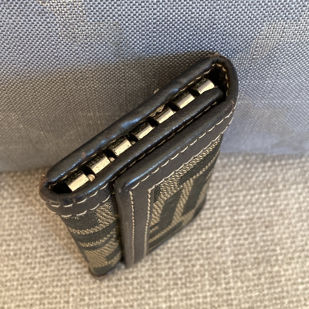 Fendi Zucca Key Holder - Picture 3 of 7